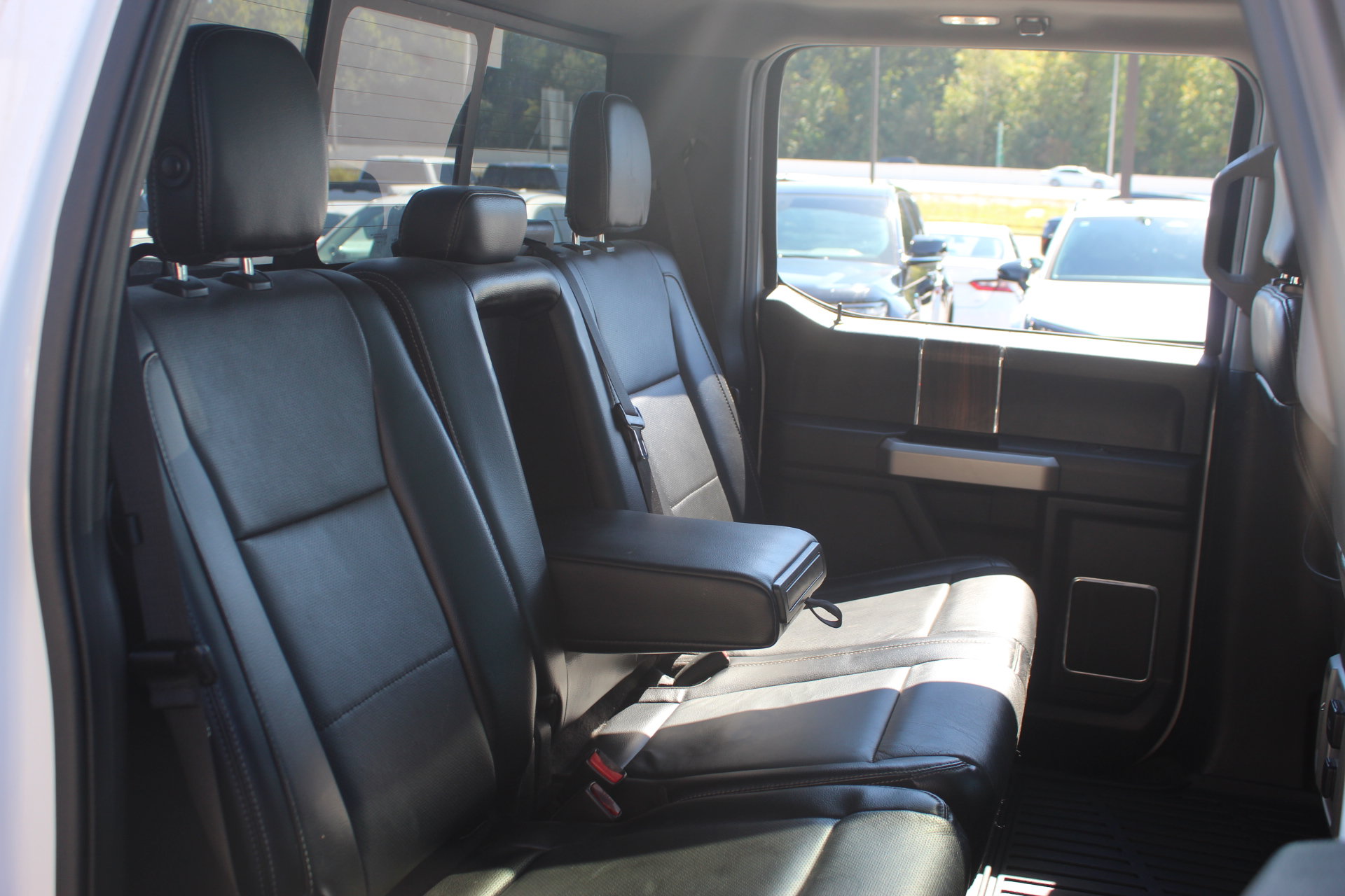 Used 2016 Ford F150 Lariat RWD image 31