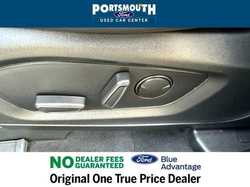 Used 2022 Ford Explorer XLT w/ Equipment Group 202A image 23