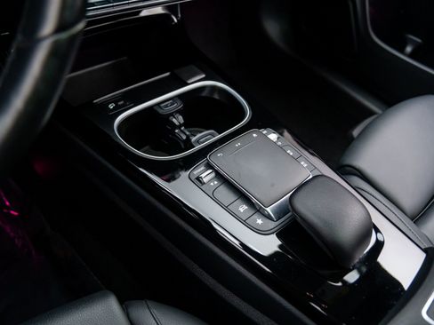 Used 2023 Mercedes-Benz CLA 250 4MATIC image 11