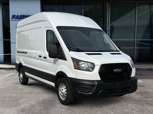 Used 2023 Ford Transit 250 148 High Roof AWD image 4