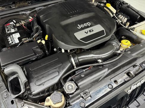 Used 2016 Jeep Wrangler Unlimited Sport w/ Quick Order Package 24S image 48