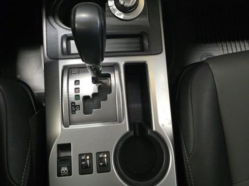 Used 2023 Toyota 4Runner SR5 Premium image 30