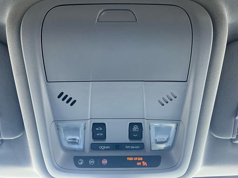 Used 2020 GMC Terrain SLE w/ Driver Convenience Package AWD/4WD image 20