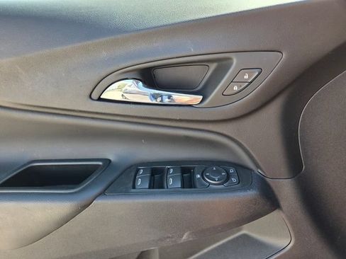 Used 2024 Chevrolet Equinox LT w/ LPO, Cargo Package FWD image 21