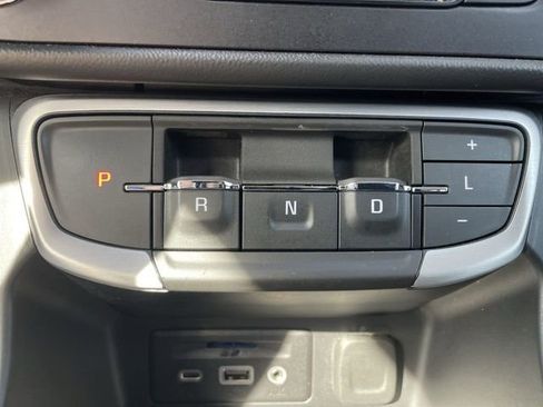 Used 2023 GMC Terrain SLT FWD image 15