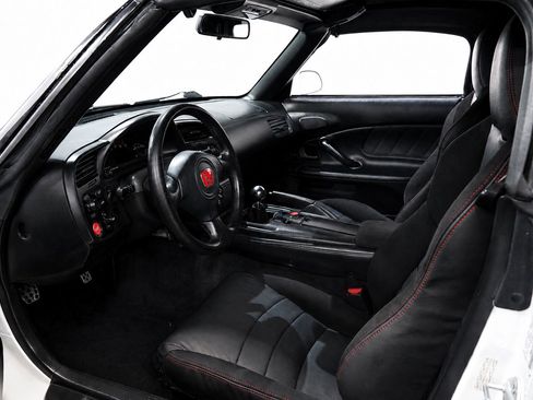 Used 2006 Honda S2000 image 26