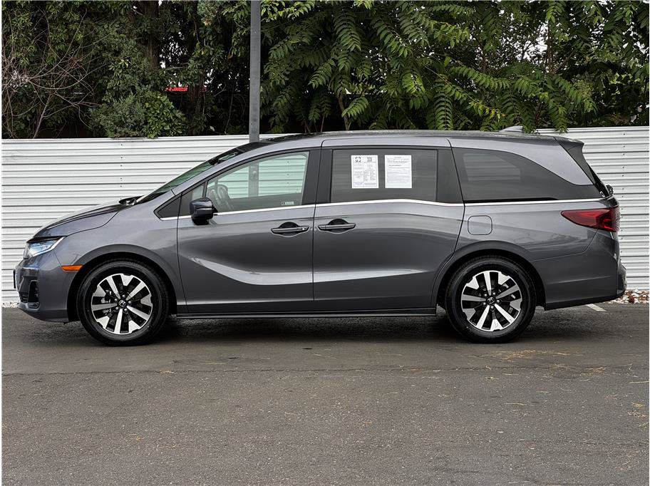 Used 2025 Honda Odyssey EX-L image 9