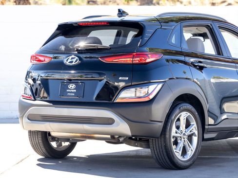 Used 2023 Hyundai Kona SEL image 11