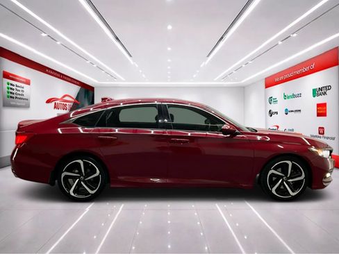Used 2018 Honda Accord Sport image 9