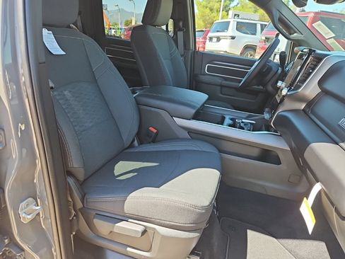 New 2026 RAM 2500 Big Horn AWD/4WD image 24