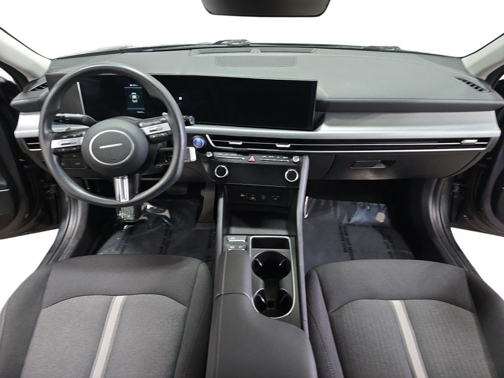 Used 2025 Hyundai Sonata SEL FWD image 9