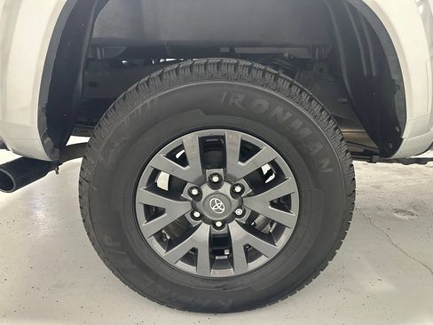 Used 2023 Toyota Tacoma SR5 w/ Technology Package AWD/4WD image 63