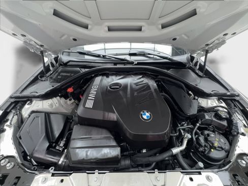 Used 2025 BMW 330i Sedan w/ Convenience Package RWD image 18
