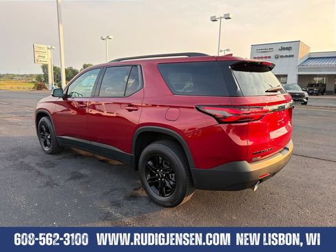 Used 2023 Chevrolet Traverse LT w/ Midnight/Sport Edition AWD/4WD image 3