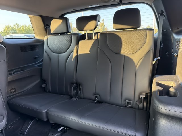 Used 2024 Hyundai Palisade SEL w/ Premium Package AWD/4WD image 14