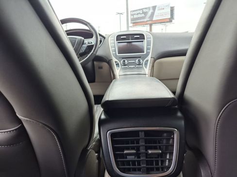 Used 2020 Lincoln Nautilus Reserve w/ Cargo Utility Package AWD/4WD image 13