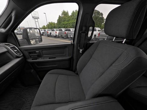 Used 2023 RAM 2500 Tradesman AWD/4WD image 18