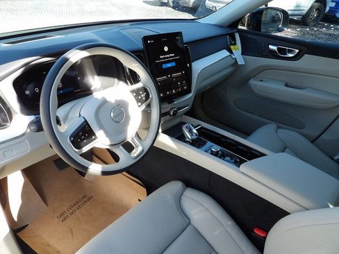 New 2026 Volvo XC60 B5 Ultra w/ Protection Package Premier image 14