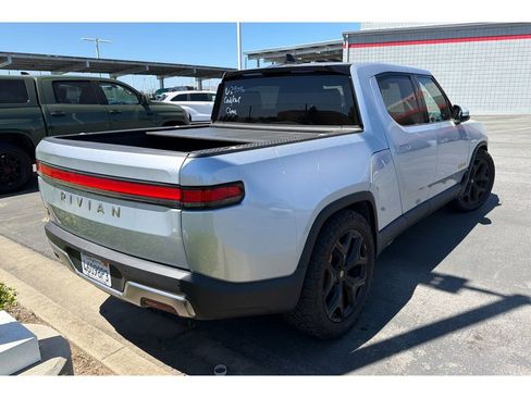 Used 2022 Rivian R1T Adventure AWD/4WD image 5