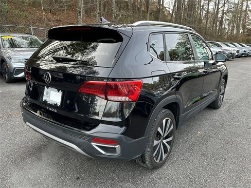 Used 2024 Volkswagen Taos SE image 7