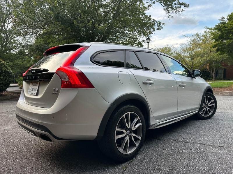 Used 2017 Volvo V60 T5 Cross Country w/ Convenience Package AWD/4WD image 7
