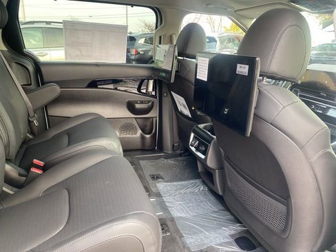 New 2026 Kia Carnival SX Prestige image 25