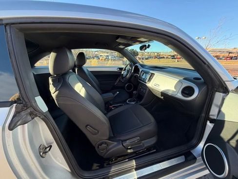 Used 2012 Volkswagen Beetle 2.5 image 24