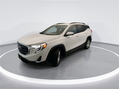 Used 2020 GMC Terrain SLE w/ Driver Convenience Package image 8