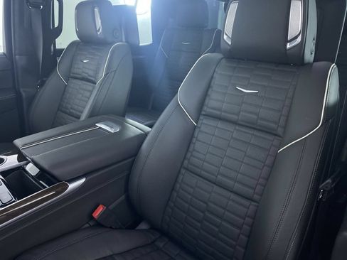 New 2026 Cadillac Escalade Platinum Sport w/ LPO, ONYX Package AWD/4WD image 11