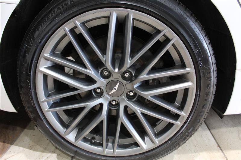 Used 2019 Genesis G70 2.0T Advanced w/ Elite Package RWD image 13