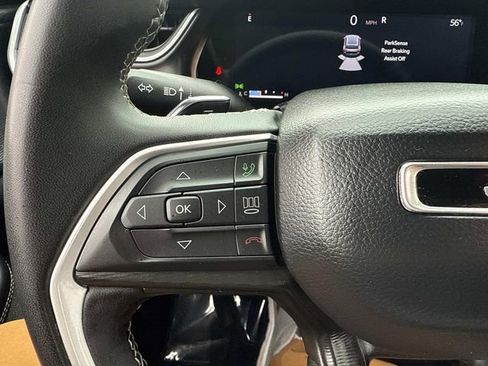 Used 2023 Jeep Grand Cherokee L Laredo image 31