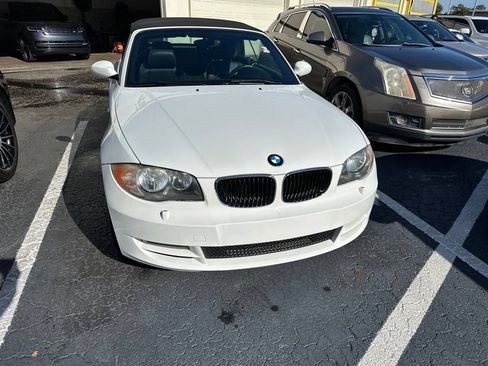 Used 2009 BMW 128i Convertible RWD image 2