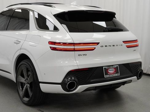 Used 2023 Genesis GV70 2.5T w/ Sport Prestige Package AWD/4WD image 16