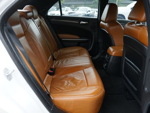 Used 2014 Chrysler 300 SRT8 w/ Leather Interior Group RWD image 22