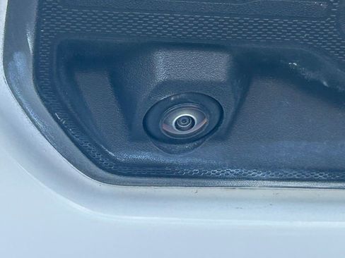 Used 2024 Chevrolet Silverado 2500 LT image 22