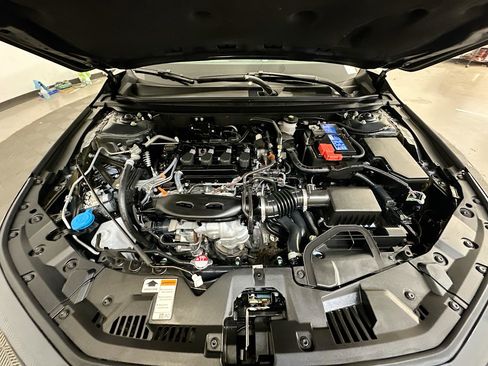 Used 2025 Honda Accord SE image 33