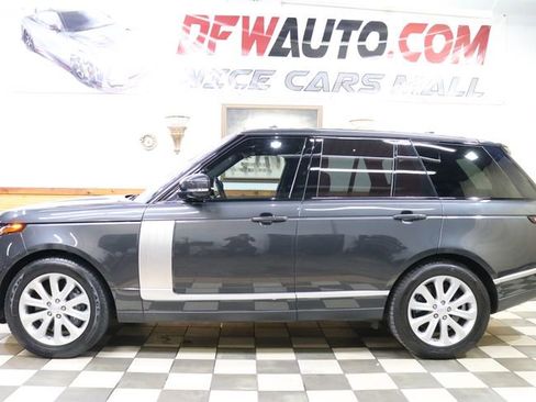 Used 2018 Land Rover Range Rover Supercharged image 3