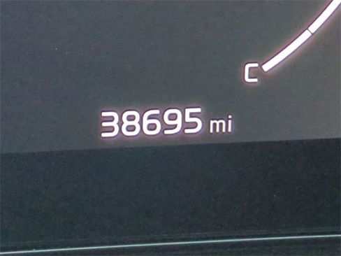 Used 2023 Kia Sportage SX image 28