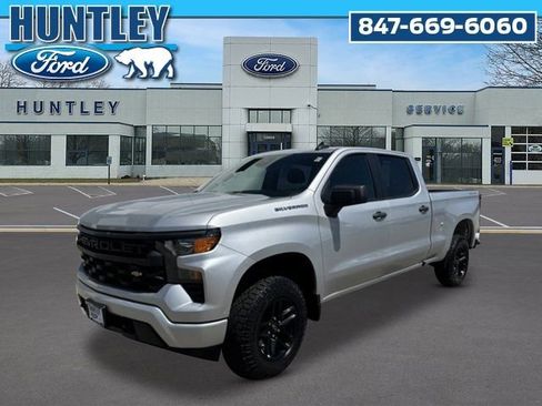 Used 2022 Chevrolet Silverado 1500 Custom AWD/4WD image 1