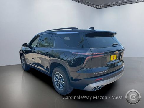 Used 2025 Chevrolet Traverse LT AWD/4WD image 6