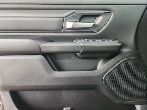 New 2026 RAM 1500 Express AWD/4WD image 16