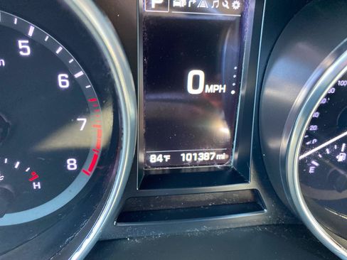 Used 2018 Hyundai Santa Fe Sport w/ 2.0T Ultimate Tech Package 05 AWD/4WD image 20