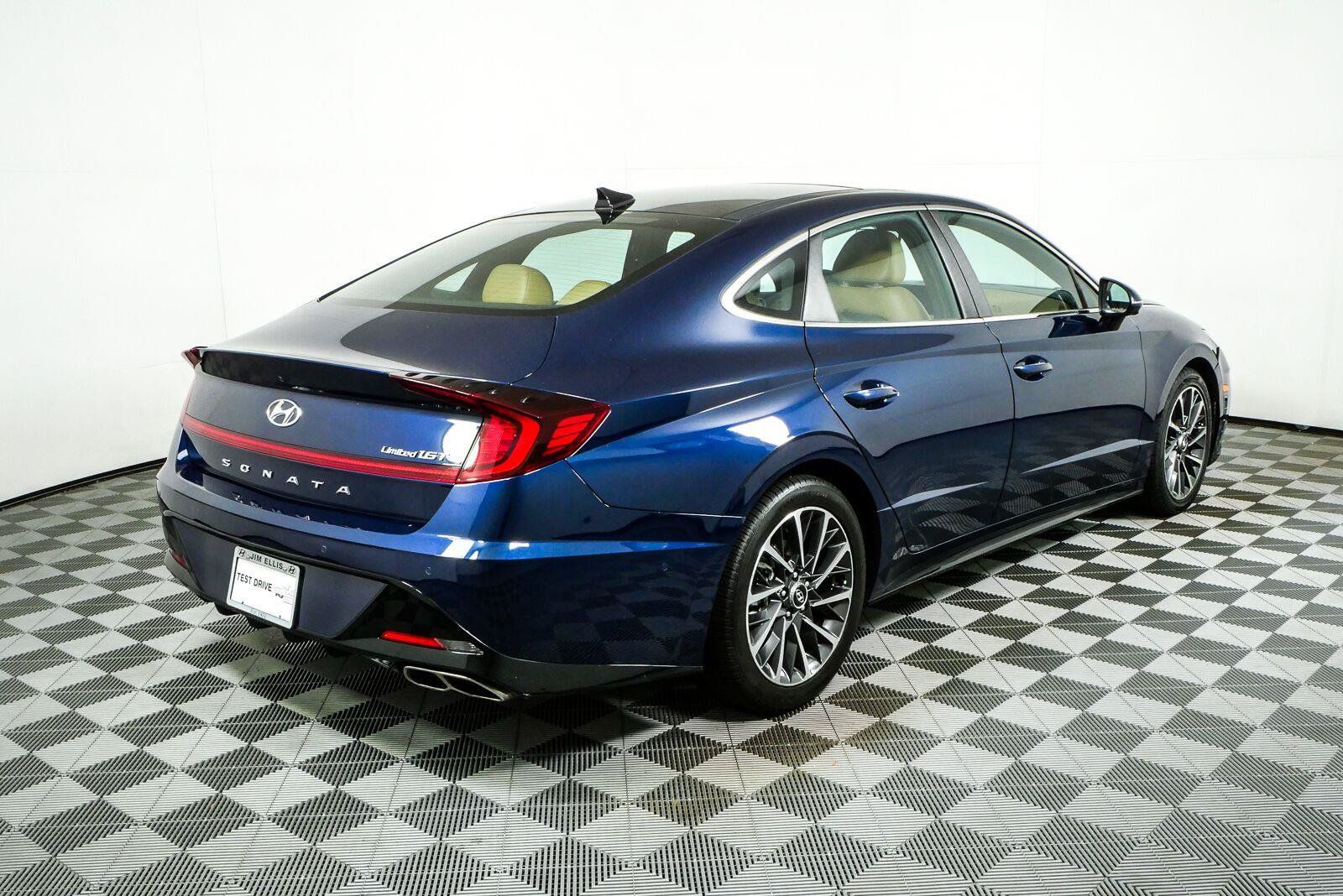 Used 2021 Hyundai Sonata Limited w/ Cargo Package FWD image 3