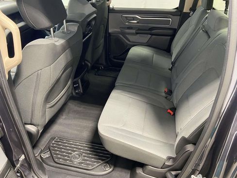 Used 2019 RAM 1500 Big Horn image 12