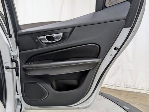 Used 2023 Volvo S60 T8 Core image 20