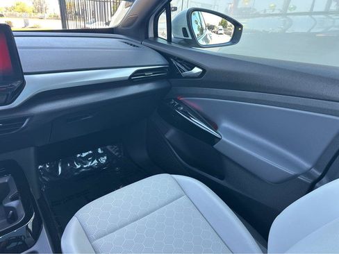 Used 2022 Volkswagen ID.4 Pro S RWD image 18