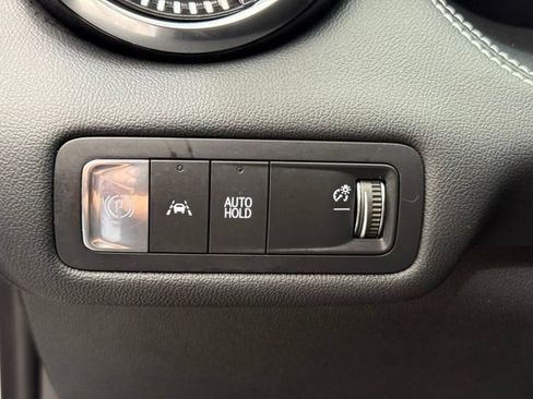 Used 2024 Chevrolet Blazer EV LT AWD/4WD image 31