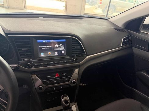 Used 2018 Hyundai Elantra SEL image 26