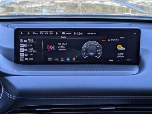 Used 2023 Genesis GV80 2.5T w/ Advanced Package AWD/4WD image 18