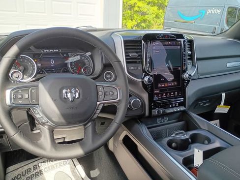 New 2026 RAM 1500 Big Horn AWD/4WD image 10